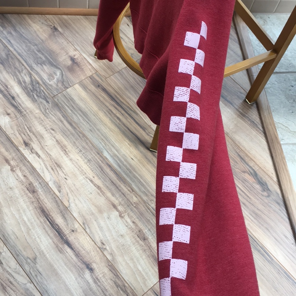 ❤️🍒👠 NWOT Vans cropped sweatshirt! 💄🎒❤️ - Picture 3 of 5